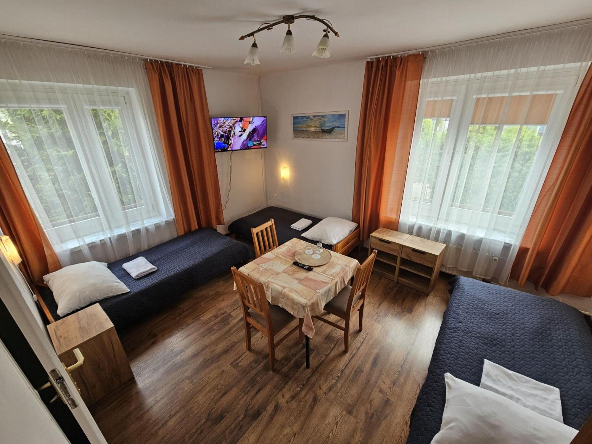 Hotel Eden 24H เชชูฟ ภายนอก รูปภาพ